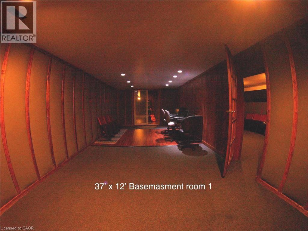 












160 ERB Street E

,
Waterloo,




Ontario
N2J1M4

