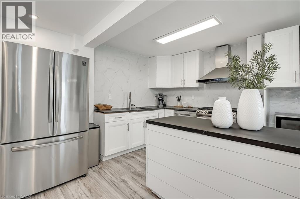 












173 LONDON Street N

,
Hamilton,




Ontario
L8H4C1

