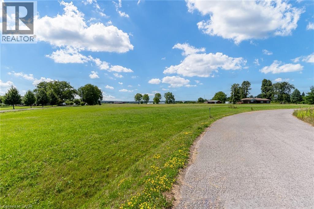 












4558 LAKESIDE Drive

,
Beamsville,







Ontario
L0R1B1


