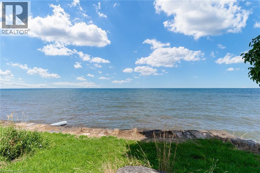 












4558 LAKESIDE Drive

,
Beamsville,







Ontario
L0R1B1

