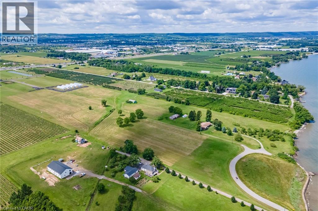












4558 LAKESIDE Drive

,
Beamsville,







Ontario
L0R1B1

