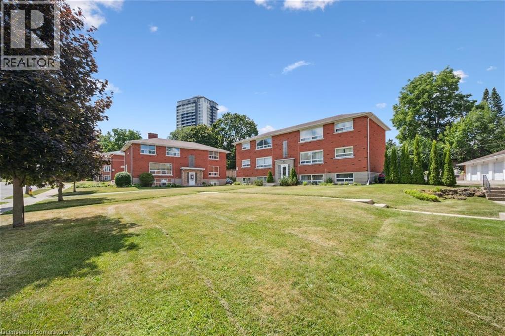 












275-279 HERBERT Street

,
Waterloo,




Ontario
N2J1V3

