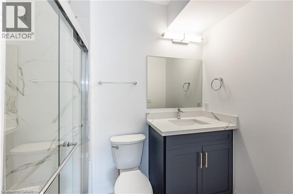 












777 BEACH Boulevard

,
Hamilton,




Ontario
L8H6Y5

