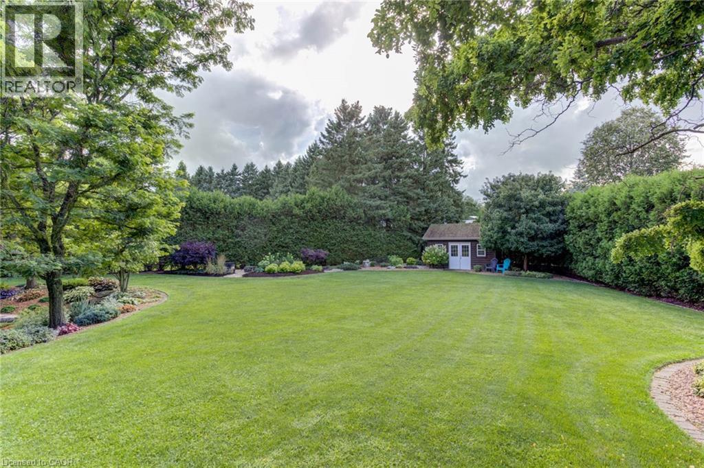 












14 JAMES Court

,
Heidelberg,




Ontario
N0B2M1

