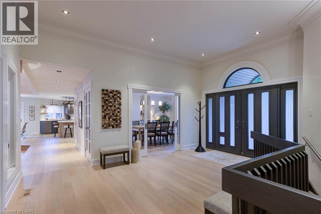 












14 JAMES Court

,
Heidelberg,




Ontario
N0B2M1

