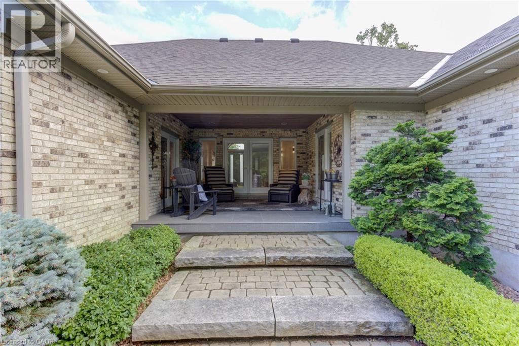 












14 JAMES Court

,
Heidelberg,




Ontario
N0B2M1

