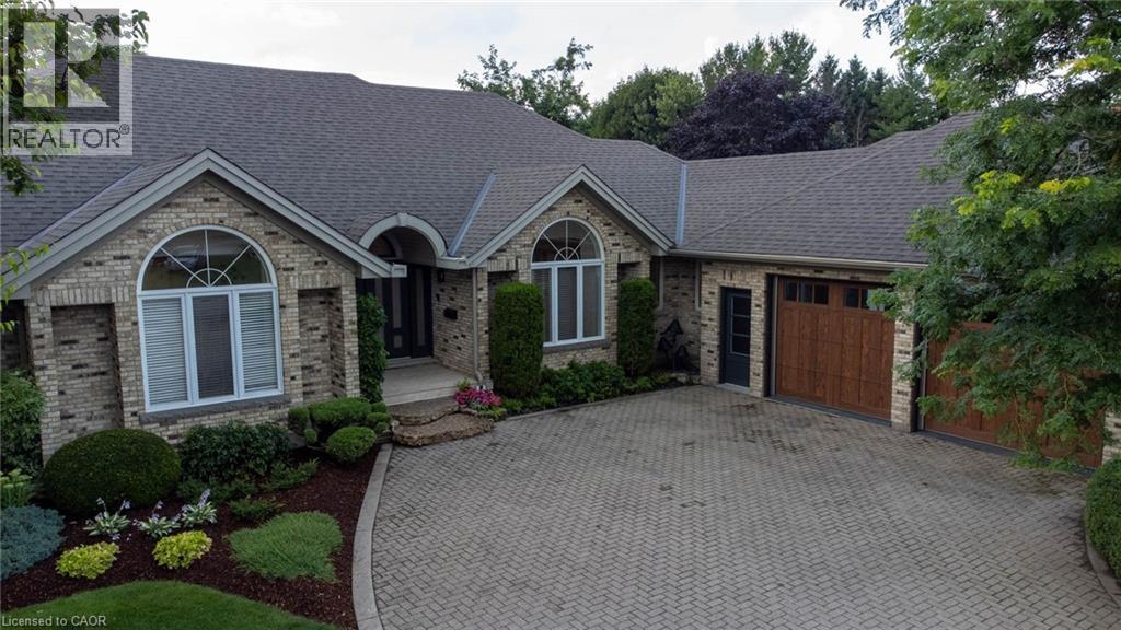 












14 JAMES Court

,
Heidelberg,




Ontario
N0B2M1

