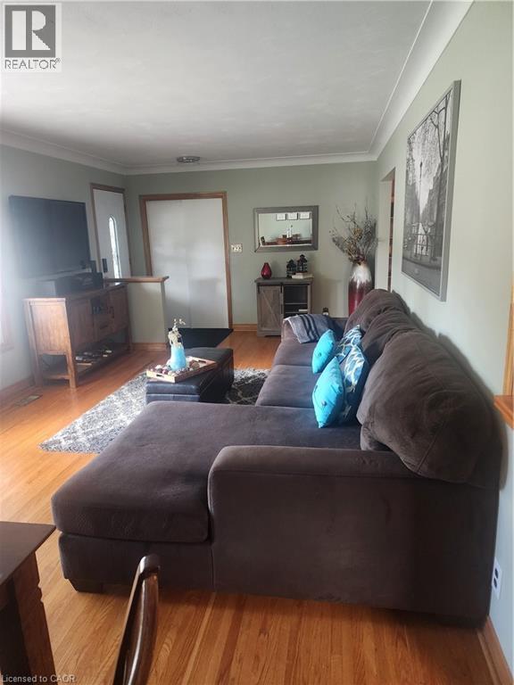 












130 BALMORAL Drive

,
Brantford,




Ontario
N3R5C4

