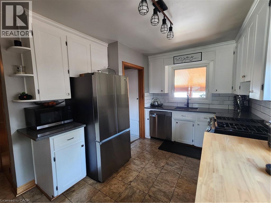 












130 BALMORAL Drive

,
Brantford,




Ontario
N3R5C4

