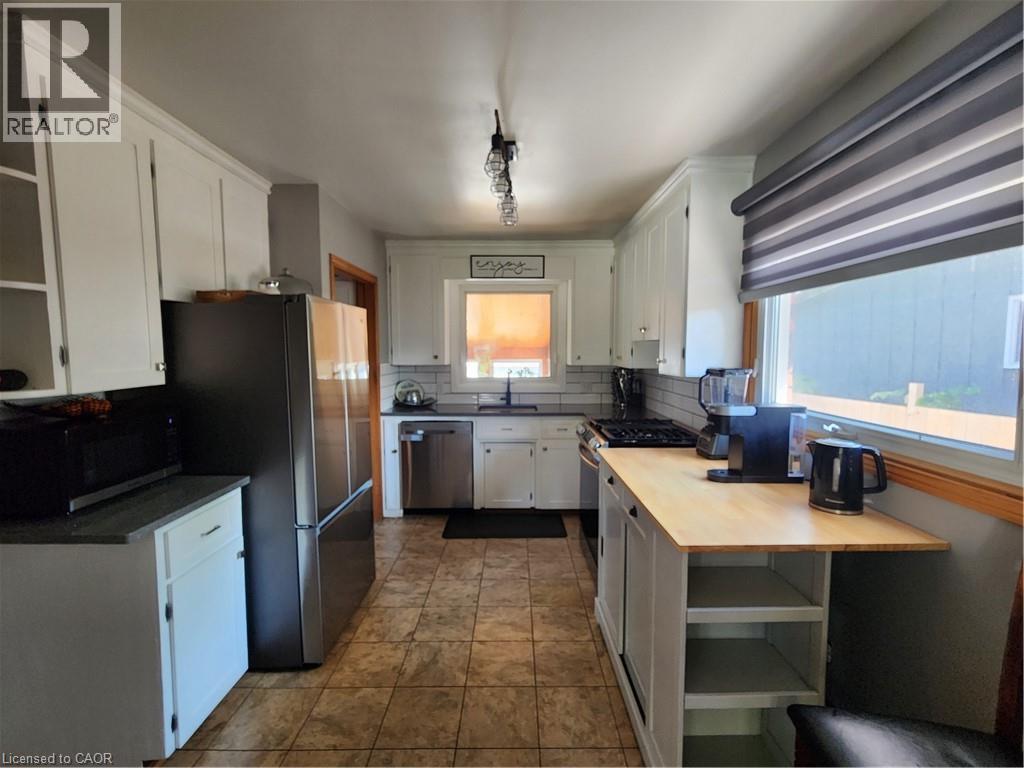 












130 BALMORAL Drive

,
Brantford,




Ontario
N3R5C4

