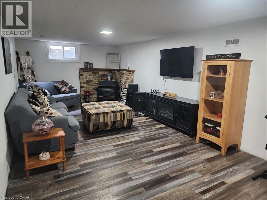 












130 BALMORAL Drive

,
Brantford,




Ontario
N3R5C4

