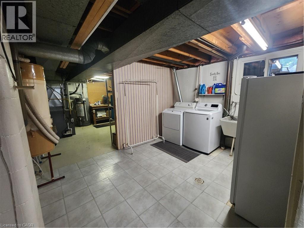 












130 BALMORAL Drive

,
Brantford,




Ontario
N3R5C4

