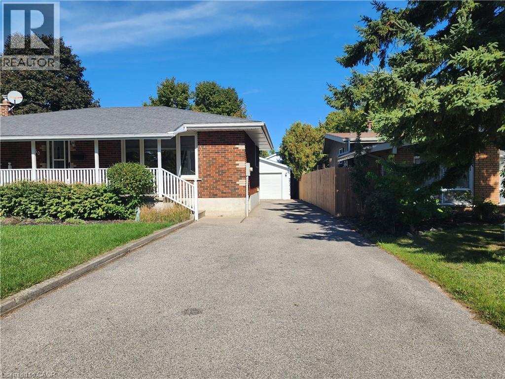 












130 BALMORAL Drive

,
Brantford,




Ontario
N3R5C4

