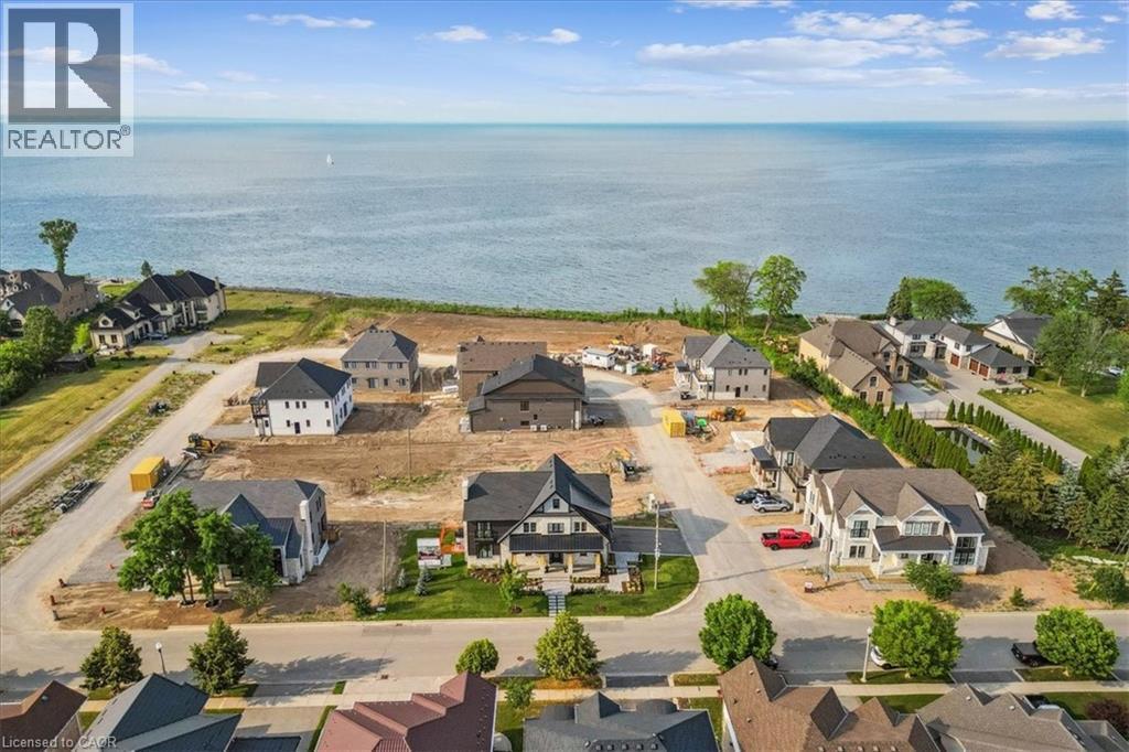 












100 WATERSHORE Drive Unit# 19

,
Stoney Creek,




Ontario
L8E0C1

