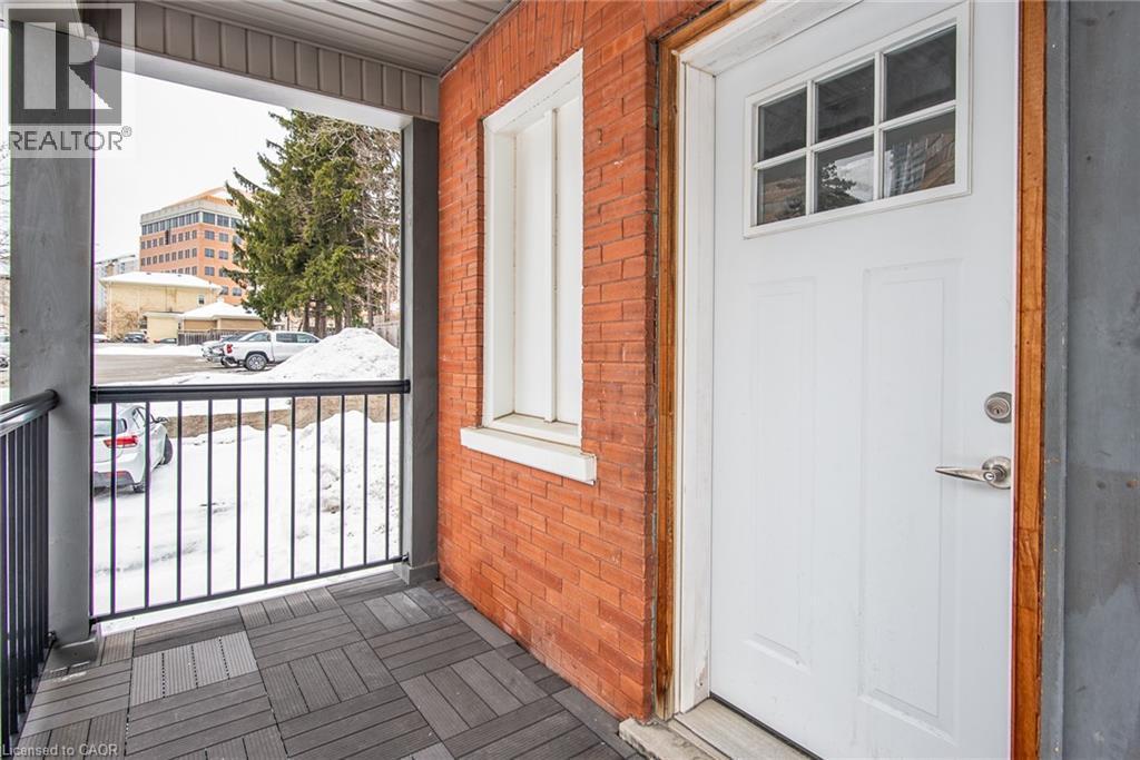 












94 SCOTT Street

,
Kitchener,




Ontario
N2H2R5

