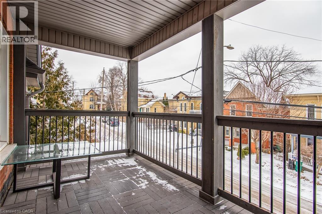 












94 SCOTT Street

,
Kitchener,




Ontario
N2H2R5

