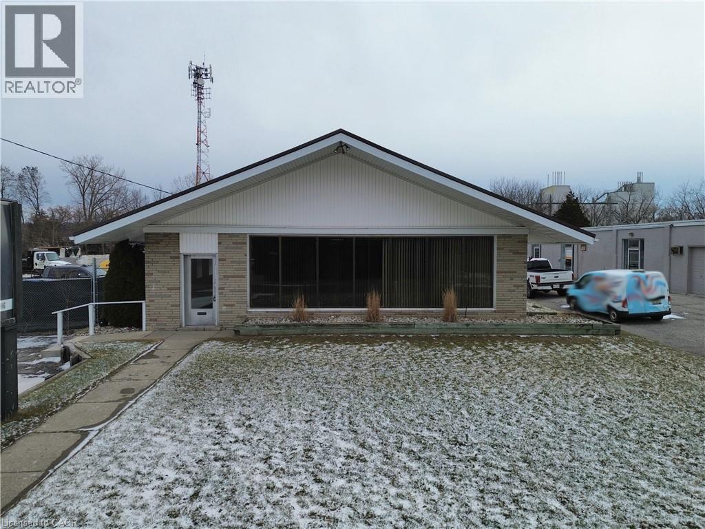 












607 BANK Street

,
Simcoe,




Ontario
N3Y3N3

