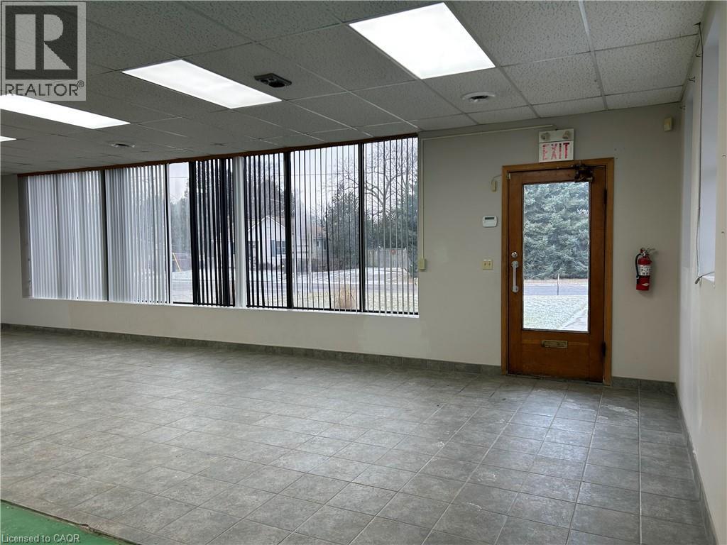 












607 BANK Street

,
Simcoe,




Ontario
N3Y3N3

