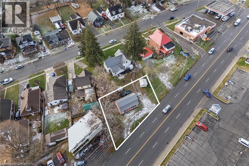 












PT LT 17 QUEENSWAY W

,
Simcoe,




Ontario
N3Y2M6

