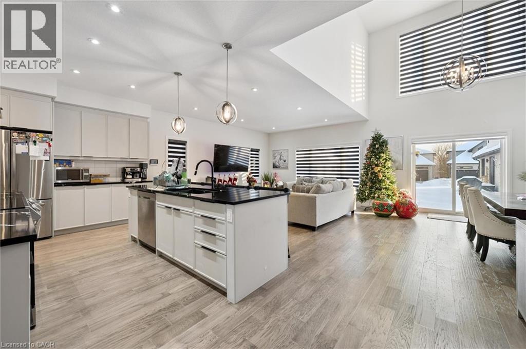 












972 STONECLIFFE Walk Unit# 18

,
Kitchener,




Ontario
N2P0K5

