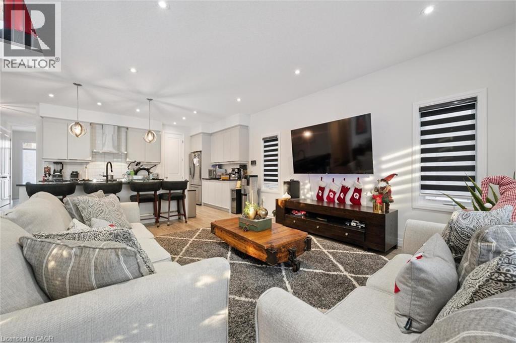 












972 STONECLIFFE Walk Unit# 18

,
Kitchener,




Ontario
N2P0K5

