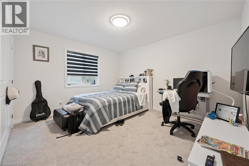 












972 STONECLIFFE Walk Unit# 18

,
Kitchener,




Ontario
N2P0K5

