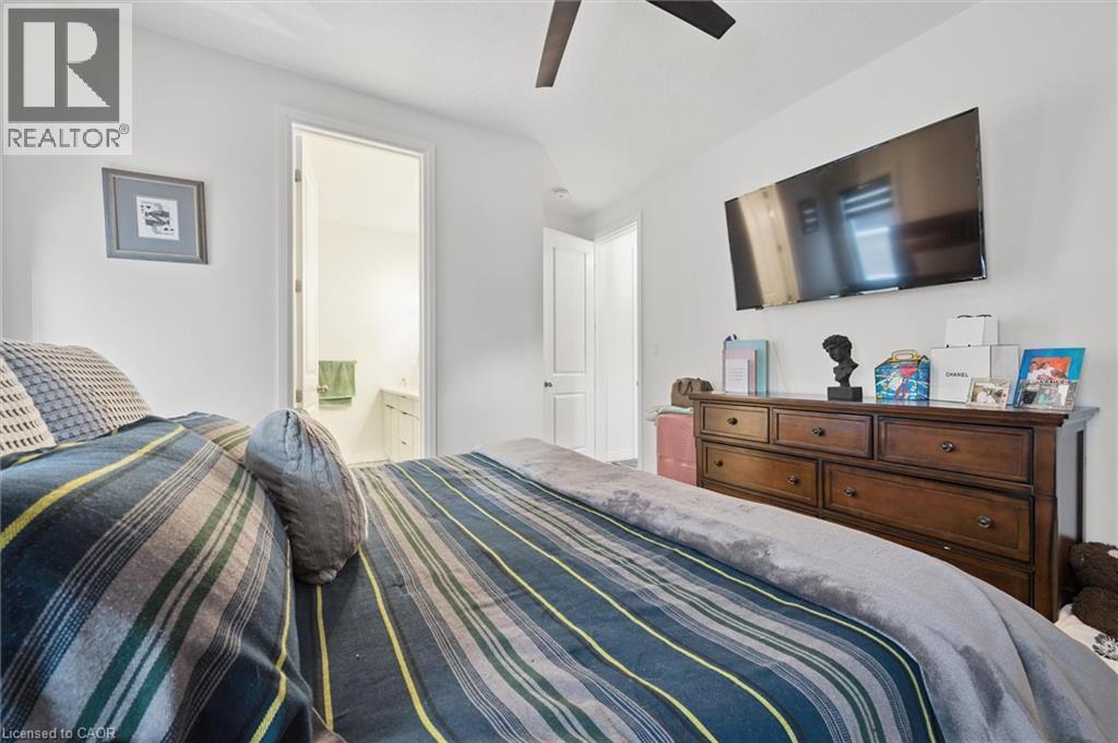 












972 STONECLIFFE Walk Unit# 18

,
Kitchener,




Ontario
N2P0K5

