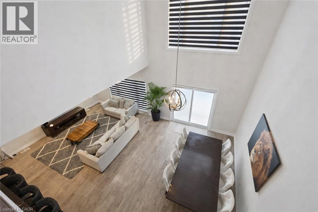 












972 STONECLIFFE Walk Unit# 18

,
Kitchener,




Ontario
N2P0K5

