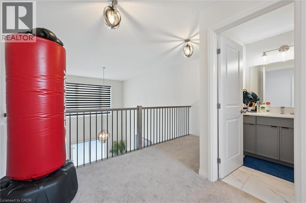 












972 STONECLIFFE Walk Unit# 18

,
Kitchener,




Ontario
N2P0K5

