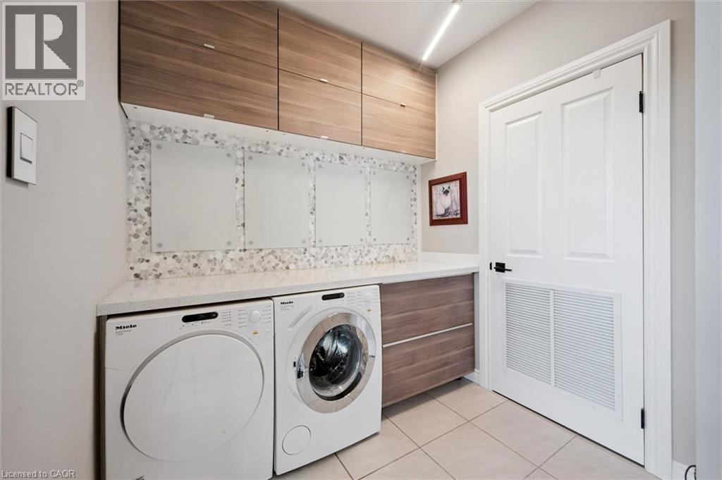 












255 KEATS Way Unit# 1404

,
Waterloo,




Ontario
N2L6N6

