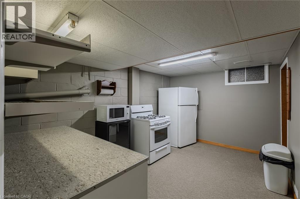 












25 CHARLTON Crescent

,
Simcoe,




Ontario
N3Y1A8

