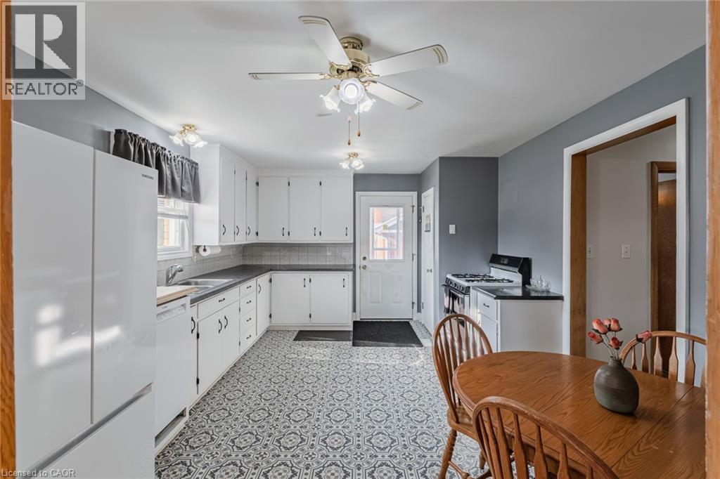 












25 CHARLTON Crescent

,
Simcoe,




Ontario
N3Y1A8

