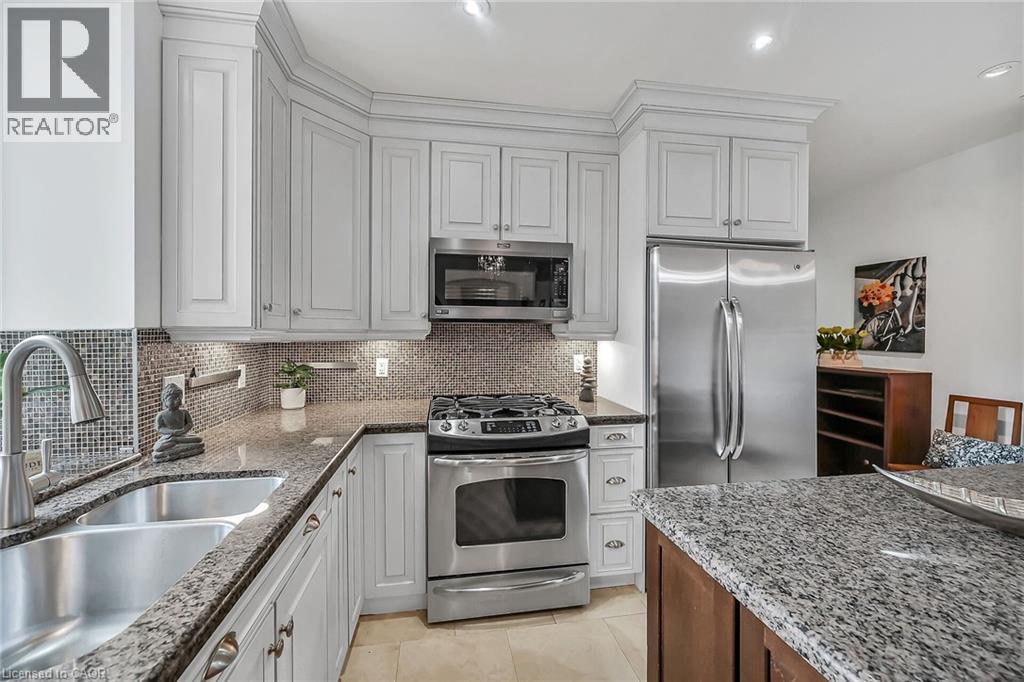 












86 HERKIMER Street Unit# PH41

,
Hamilton,




Ontario
L8P2G7

