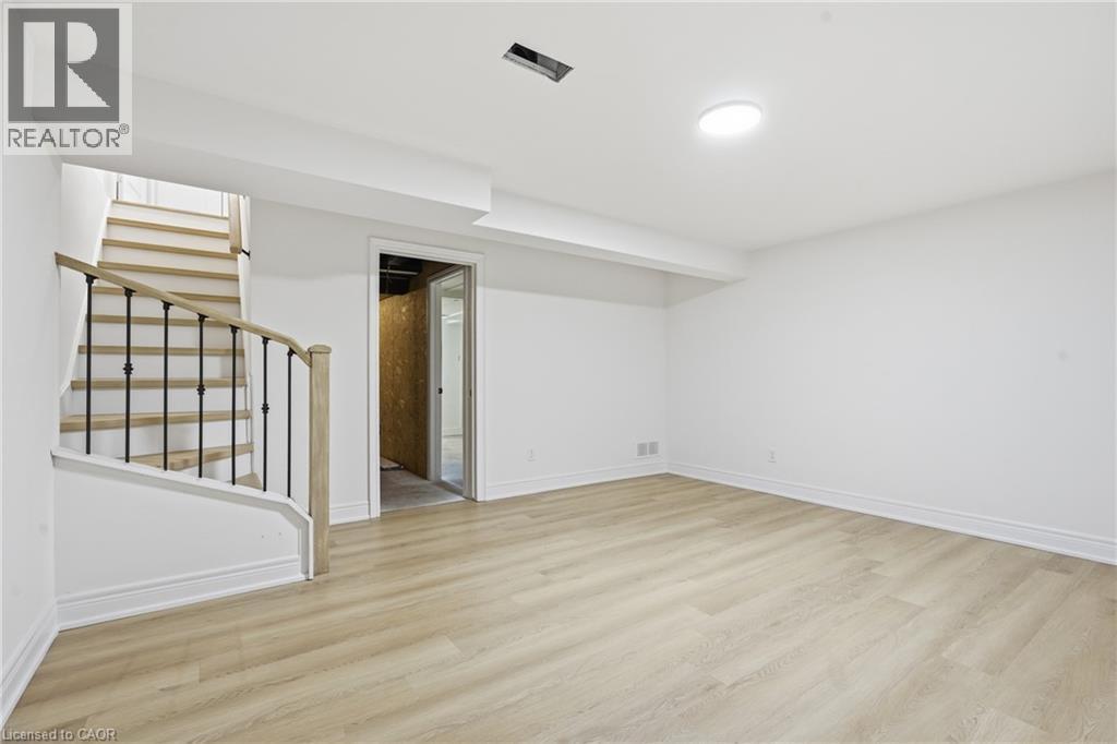 












75 VENTURA Drive Unit# 9

,
St. Catharines,




Ontario
L2R7J7

