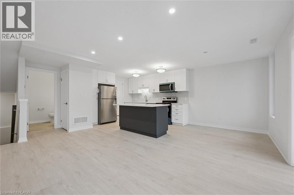 












525 ERINBROOK Drive Unit# B039

,
Kitchener,




Ontario
N2E0L4

