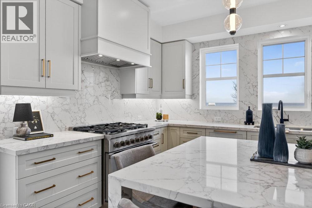 












100 WATERSHORE Drive Unit# 7

,
Stoney Creek,




Ontario
L8E0C1

