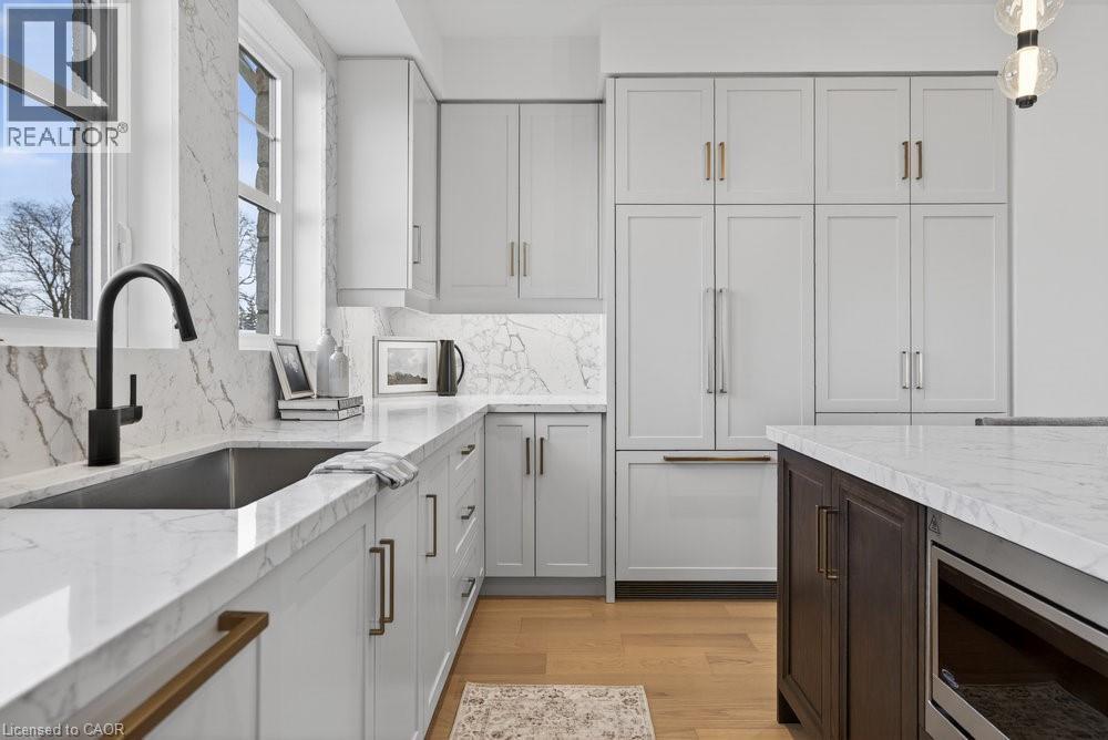 












100 WATERSHORE Drive Unit# 7

,
Stoney Creek,




Ontario
L8E0C1

