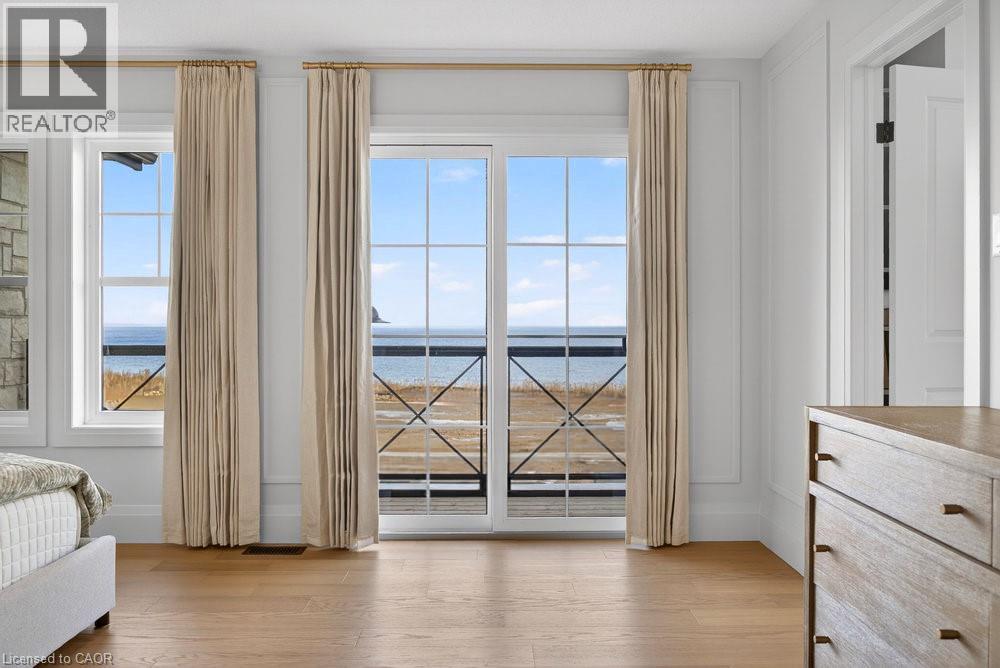 












100 WATERSHORE Drive Unit# 7

,
Stoney Creek,




Ontario
L8E0C1

