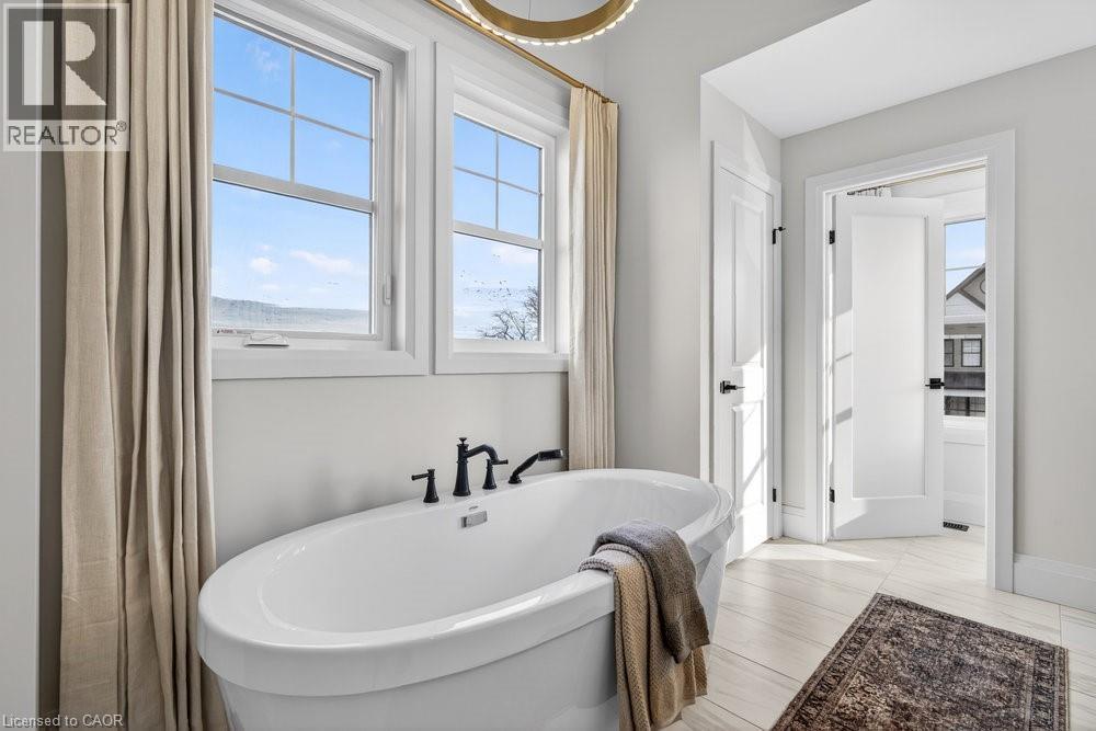 












100 WATERSHORE Drive Unit# 7

,
Stoney Creek,




Ontario
L8E0C1

