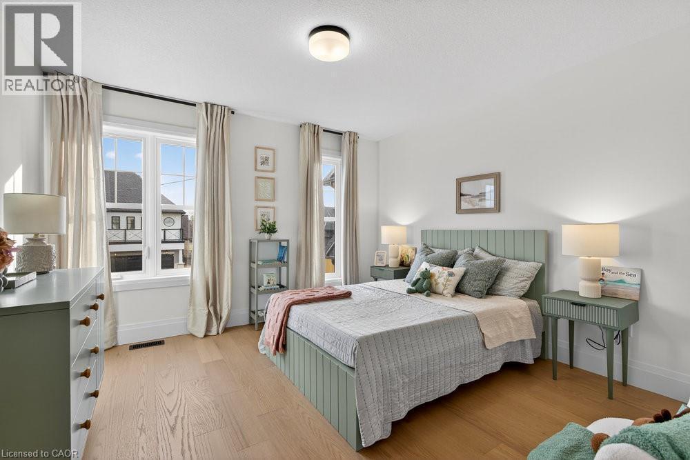 












100 WATERSHORE Drive Unit# 7

,
Stoney Creek,




Ontario
L8E0C1

