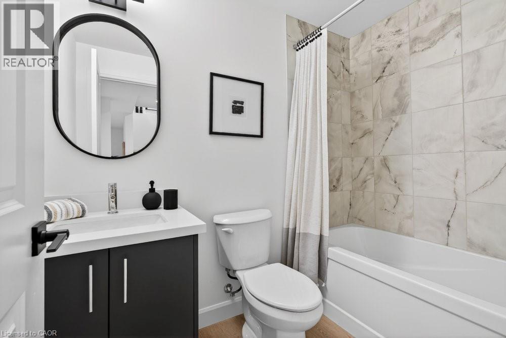 












100 WATERSHORE Drive Unit# 7

,
Stoney Creek,




Ontario
L8E0C1

