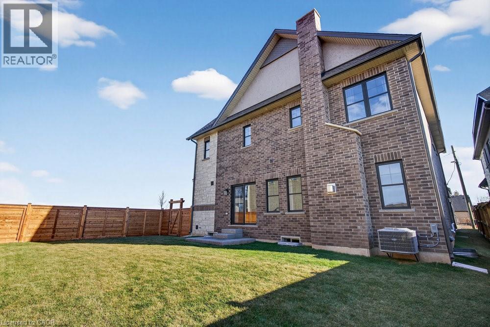 












100 WATERSHORE Drive Unit# 7

,
Stoney Creek,




Ontario
L8E0C1

