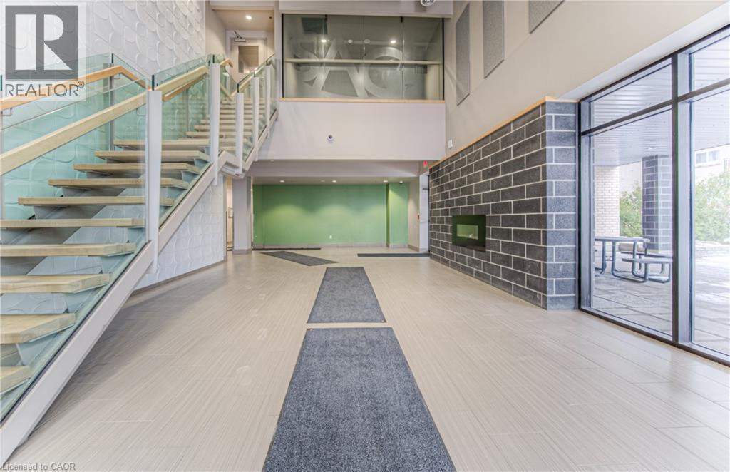 












8 HICKORY Street W Unit# 401

,
Waterloo,




Ontario
N2L3H6

