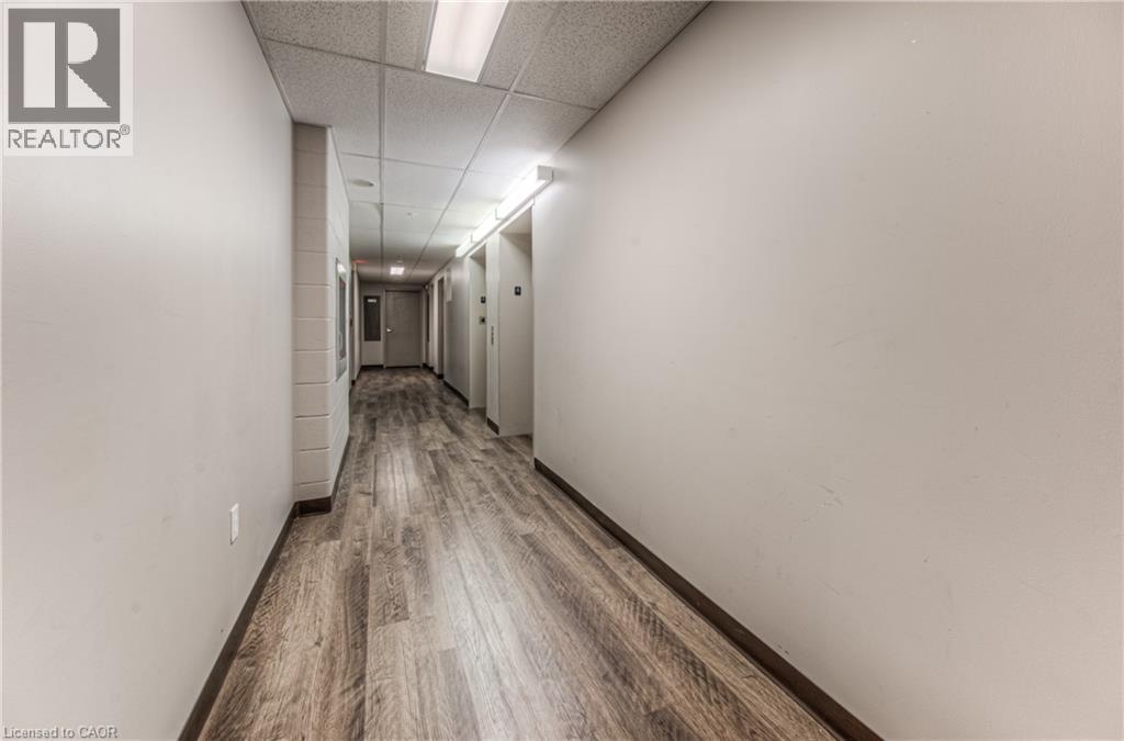 












8 HICKORY Street W Unit# 401

,
Waterloo,




Ontario
N2L3H6

