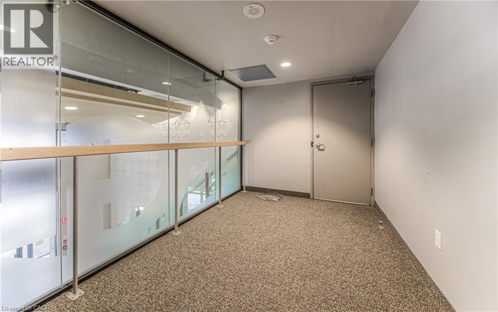 












8 HICKORY Street W Unit# 401

,
Waterloo,




Ontario
N2L3H6

