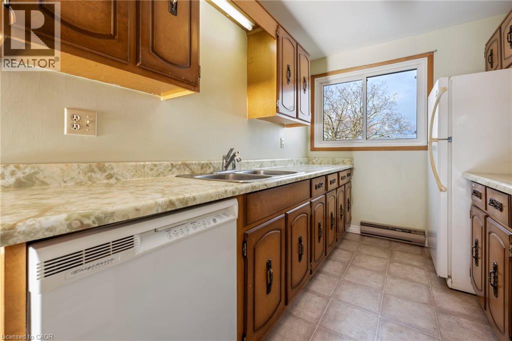 












10 MONTCLAIR Crescent Unit# 5

,
Simcoe,




Ontario
N3Y4R9

