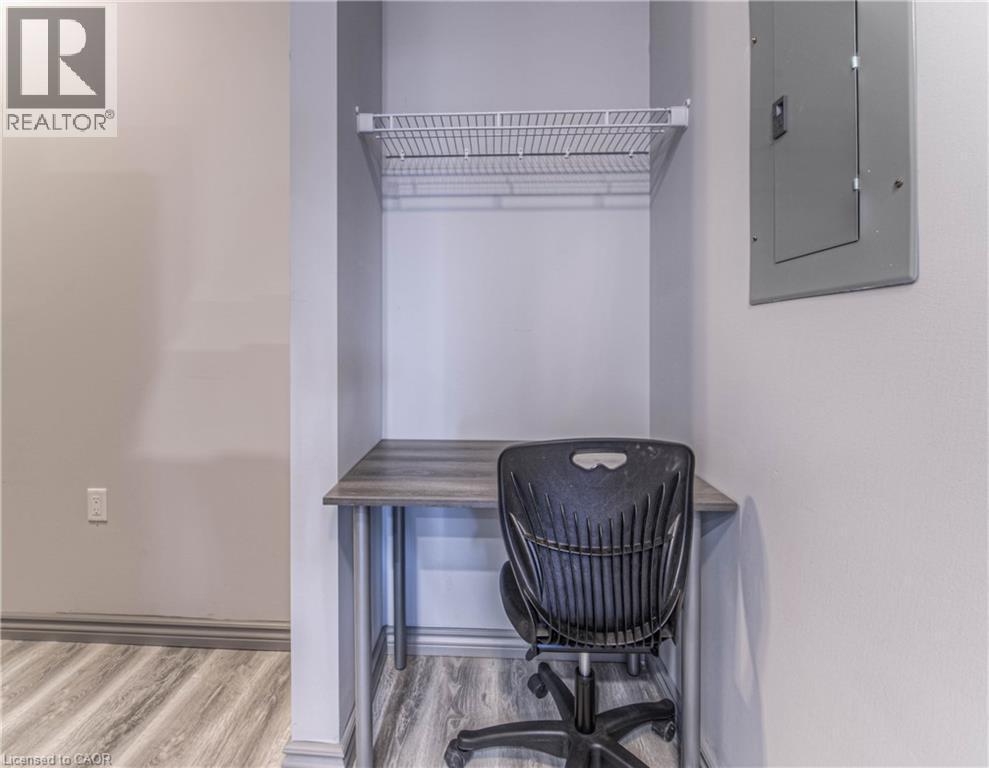 












275 LARCH Street Unit# F113

,
Waterloo,




Ontario
N2L3R2

