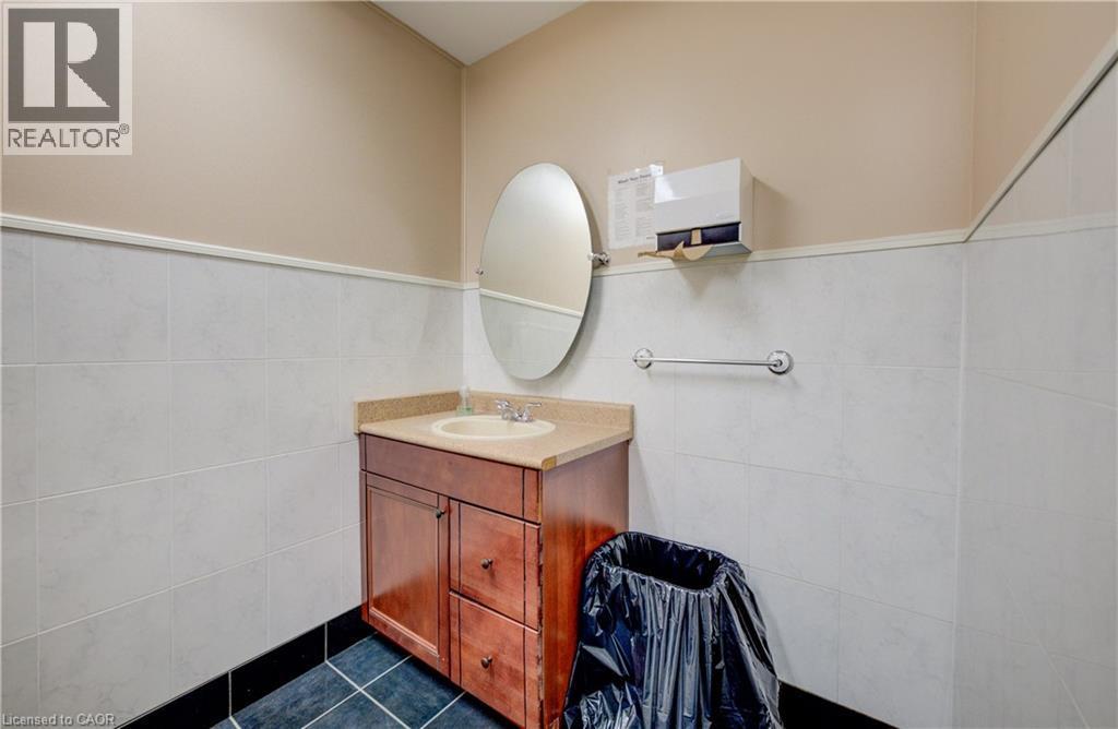 












30 RIDGEWAY Circle

,
Woodstock,




Ontario
N4V1C9

