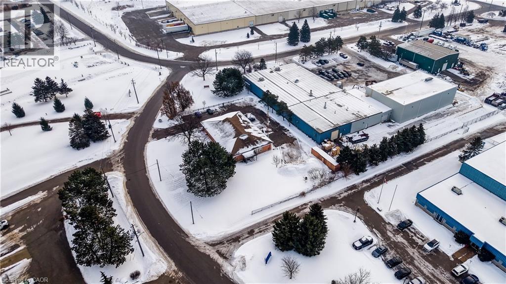 












30 RIDGEWAY Circle

,
Woodstock,




Ontario
N4V1C9

