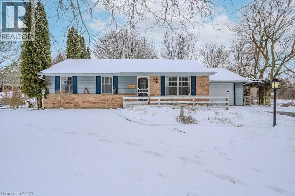 












39 BANNOCKBURN Road

,
Kitchener,







Ontario
N2R1M1

